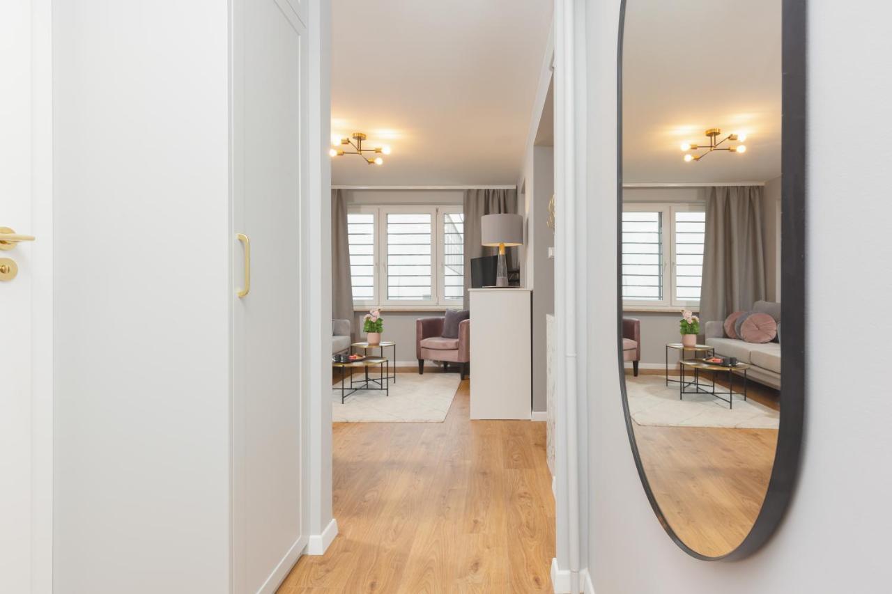 City Center Apartment Near The Vistula By Noclegi Renters Warsaw Exterior photo