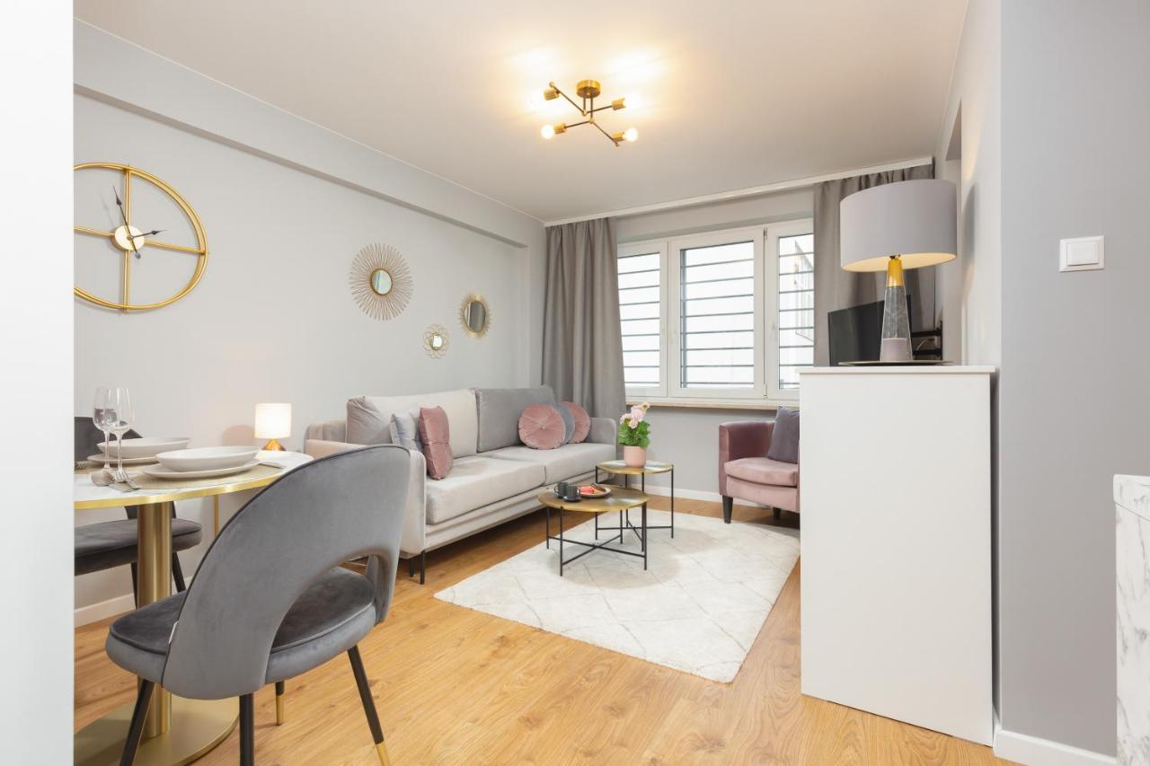 City Center Apartment Near The Vistula By Noclegi Renters Warsaw Exterior photo